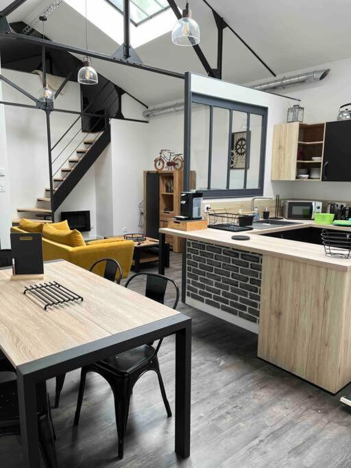 הוילה ויירזון Loft Relais Coeur De France מראה חיצוני תמונה